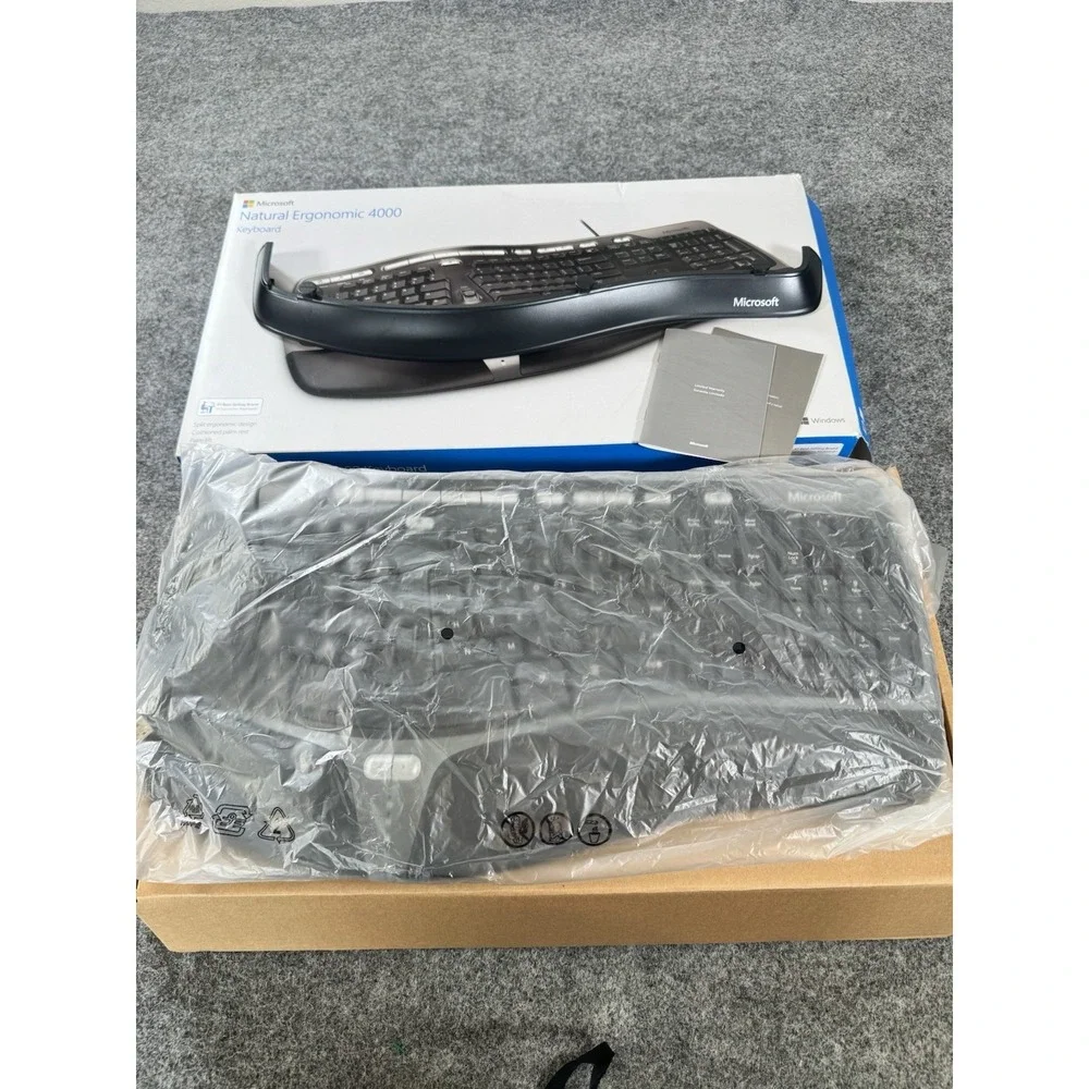 Microsoft Natural Ergonomic Keyboard 4000 v1.0 KU-0462 USB + Palm Lift With Box